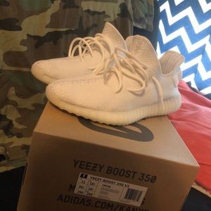 Yeezy Boost 350 v2 Cream